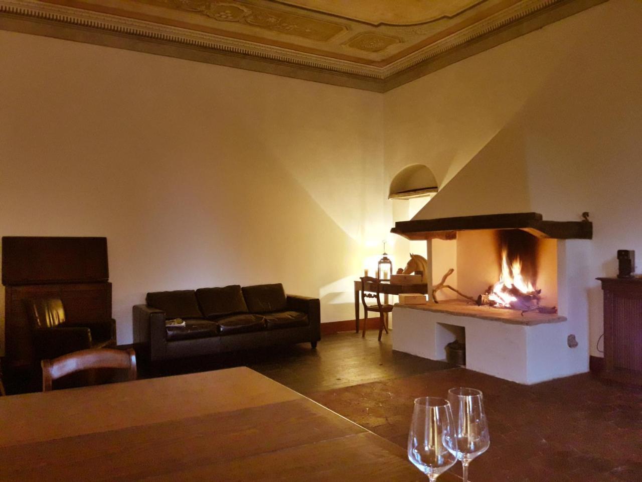 Agriturismo Villa Gorgognano チェルタルド エクステリア 写真